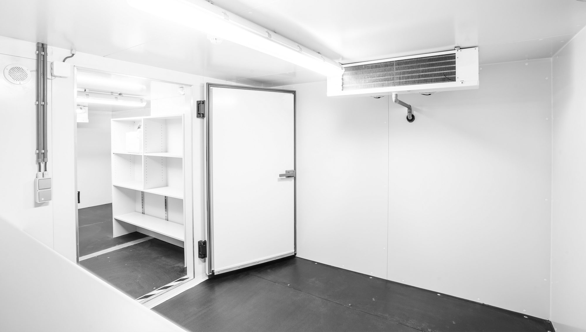 hero_refrig walk in freezer Refrigeration engineers servicing commercial freezers
